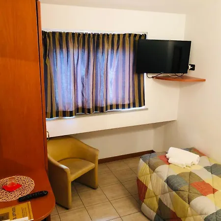 Hotel Softwood 2*