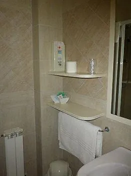 Hotel Softwood 2*