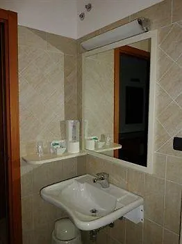 מלון Softwood 2*